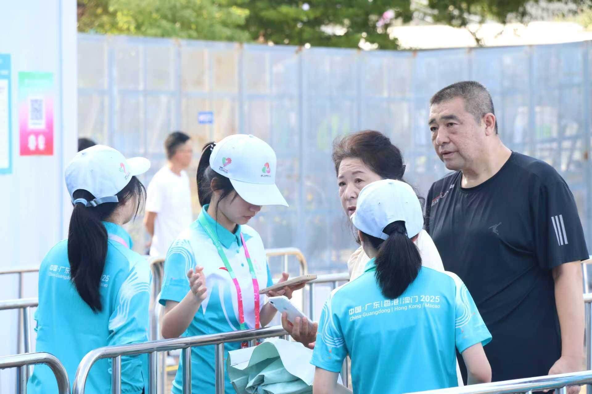 项目决赛在, 形象展示服
