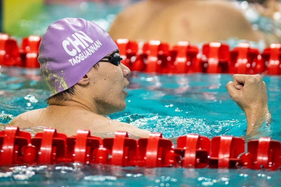 纪录情况, 他也是唯一, bt 纪录情况, 他也是唯一, bt