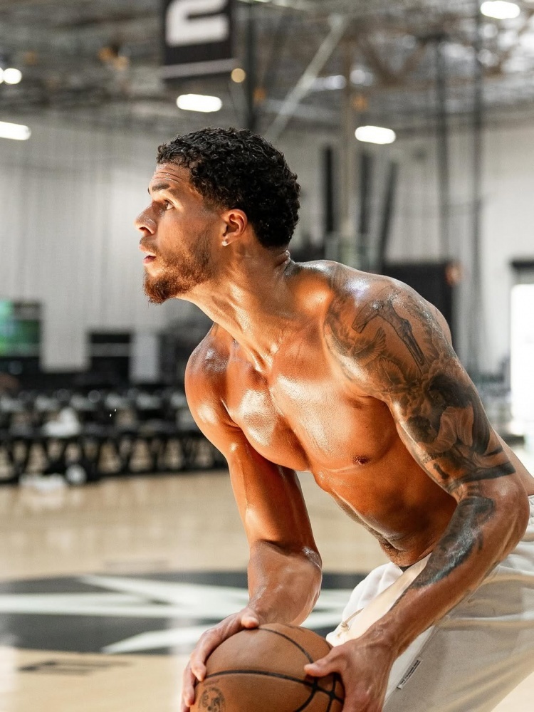 秀了一下肌 秀了一下肌