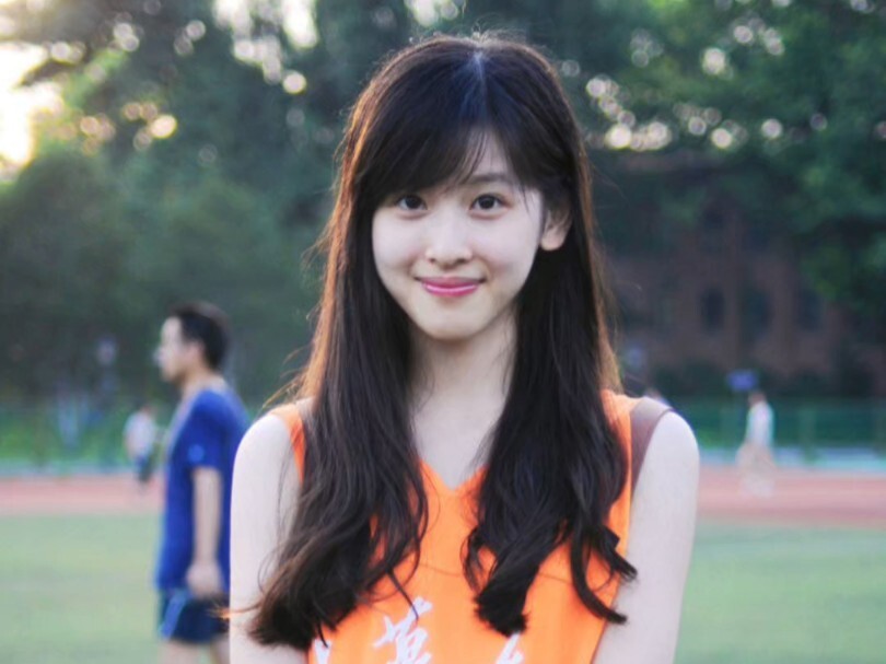 章泽天戴的, 鼓相当的存