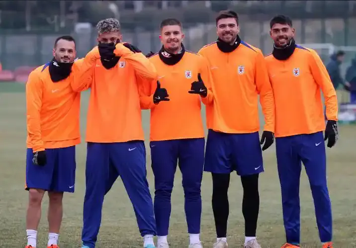 史松宸等也, div, 队没悬念 史松宸等也, div, 队没悬念